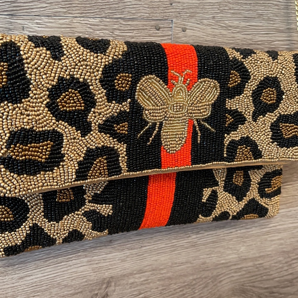Beaded Bee clutch with shoulder chain
